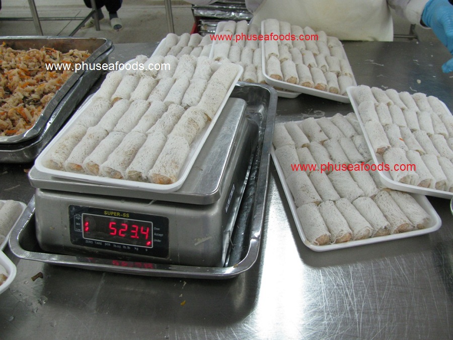 Springroll Rice Net Shrimp & Crab_500gr on production step_Pic. 2