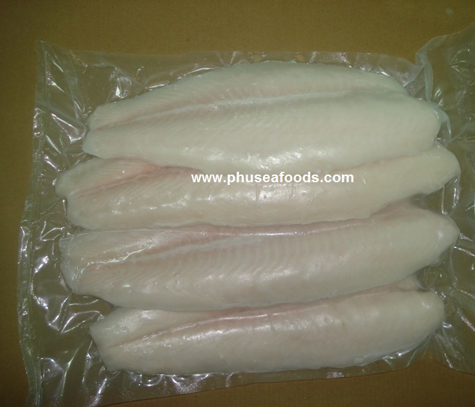 Vacuuming IQF Pangasius fillets_Light Pink meat